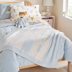 Princess Castle Kids' Throw Blanket - The Disney Collection by Pillowfort Target